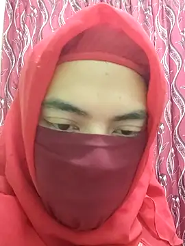 Snapshot of ElisyaHijabDoll chatting on 04/25/26, 06:05 ElisyaHijabDoll online show from 04/25/26, 06:05
