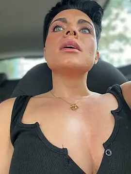 Snapshot of LukeLouHarvey chatting on 11/26/25, 03:40 LukeLouHarvey online show from 11/26/25, 03:40