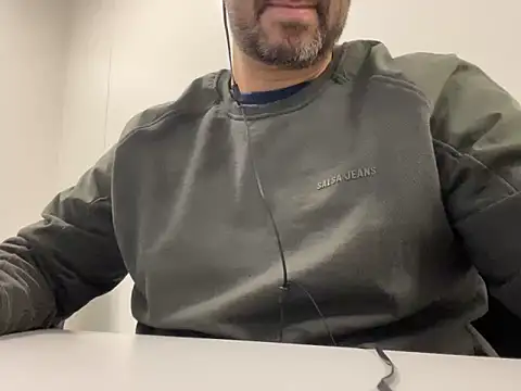  MrPrecum  online show from 12/11/24, 11:00