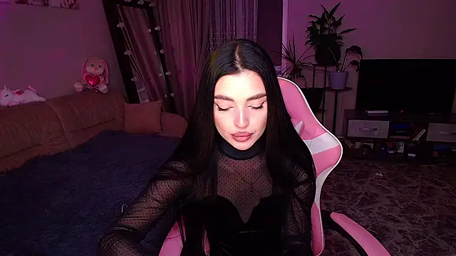   Malika   online show from 10/17/25, 12:52