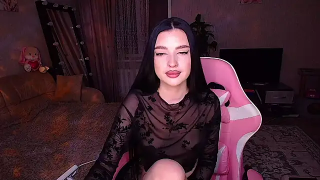 Snapshot of __Malika__ chatting on 03/20/26, 03:28 Malika online show from 03/20/26, 03:28