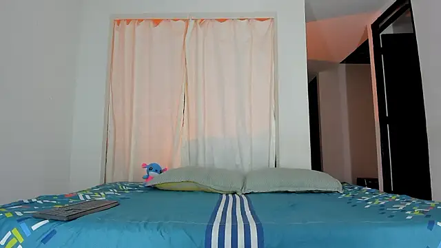 Snapshot of Fairycandyx chatting on 03/05/26, 08:38 Fairycandyx online show from 03/05/26, 08:38