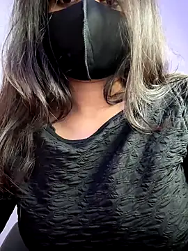 Hottie ishuu online show from 12/02/24, 06:32