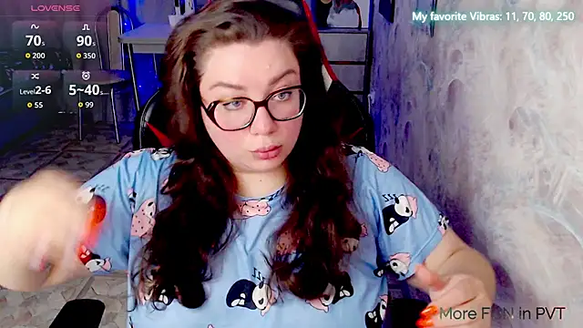 Snapshot of alexa_sweetyy chatting on 05/30/26, 10:12 alexa sweetyy online show from 05/30/26, 10:12