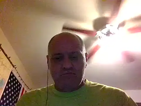 Snapshot of Gerbil8823 chatting on 02/07/25, 02:40 Gerbil8823 online show from 02/07/25, 02:40