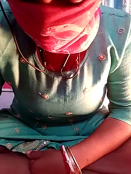 Snapshot of Bengali-boudi chatting on 12/15/24, 06:15 Bengali-boudi online show from 12/15/24, 06:15