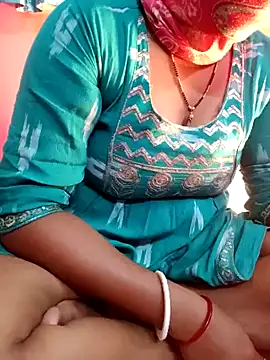 Snapshot of Bengali-boudi chatting on 01/01/25, 06:16 Bengali-boudi online show from 01/01/25, 06:16