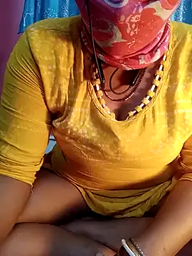 Snapshot of Bengali-boudi chatting on 01/18/25, 05:37 Bengali-boudi online show from 01/18/25, 05:37