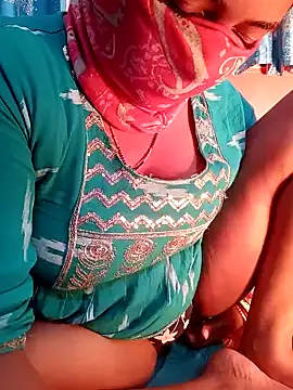 Snapshot of Bengali-boudi chatting on 01/19/25, 05:39 Bengali-boudi online show from 01/19/25, 05:39