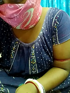 Snapshot of Bengali-boudi chatting on 10/05/25, 05:44 Bengali-boudi online show from 10/05/25, 05:44