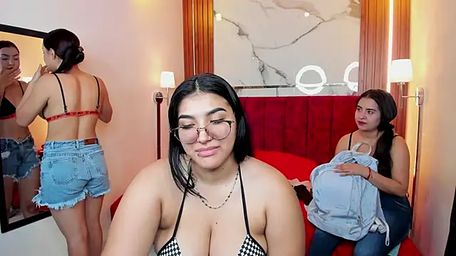 Snapshot of Afrodita-hott chatting on 03/03/25, 12:16 Afrodita-hott online show from 03/03/25, 12:16