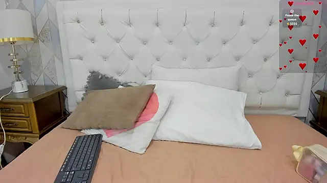 Pia Johnson  online show from 02/02/26, 11:31