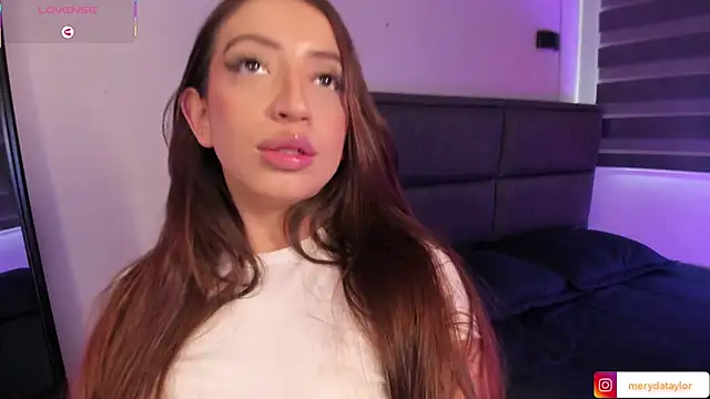 Snapshot of MERIDA_TAYLOR chatting on 02/25/25, 02:00 MERIDA TAYLOR online show from 02/25/25, 02:00