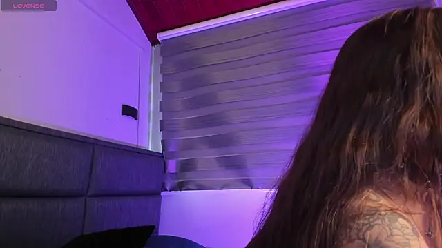 Snapshot of MERIDA_TAYLOR chatting on 02/26/25, 07:05 MERIDA TAYLOR online show from 02/26/25, 07:05