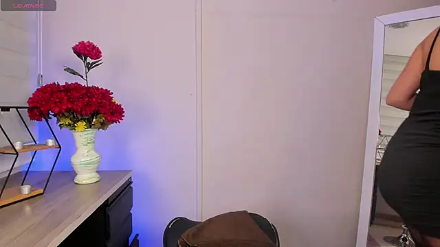 Snapshot of MERIDA_TAYLOR chatting on 03/03/25, 12:58 MERIDA TAYLOR online show from 03/03/25, 12:58