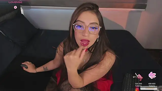 Snapshot of MERIDA_TAYLOR chatting on 03/21/25, 04:29 MERIDA TAYLOR online show from 03/21/25, 04:29