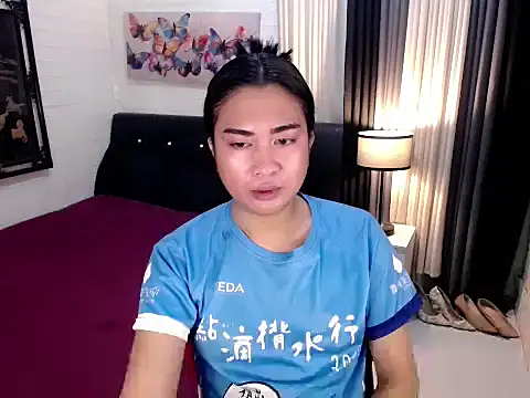 Snapshot of Yesha_harper chatting on 11/24/25, 04:07 Yesha harper online show from 11/24/25, 04:07