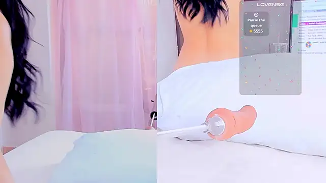 Snapshot of Sweet_Susie_ chatting on 03/18/25, 08:37 Sweet Susie  online show from 03/18/25, 08:37