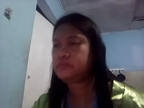 Snapshot of Honeybun25 chatting on 02/16/26, 01:40 Honeybun25 online show from 02/16/26, 01:40