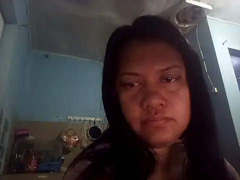 Snapshot of Honeybun25 chatting on 02/20/26, 02:39 Honeybun25 online show from 02/20/26, 02:39