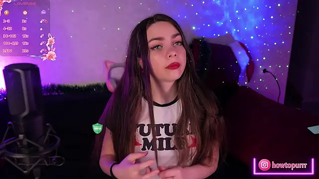 Snapshot of How2Meow chatting on 02/05/25, 05:42 How2Meow online show from 02/05/25, 05:42