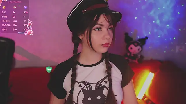 Snapshot of How2Meow chatting on 10/07/25, 04:48 How2Meow online show from 10/07/25, 04:48