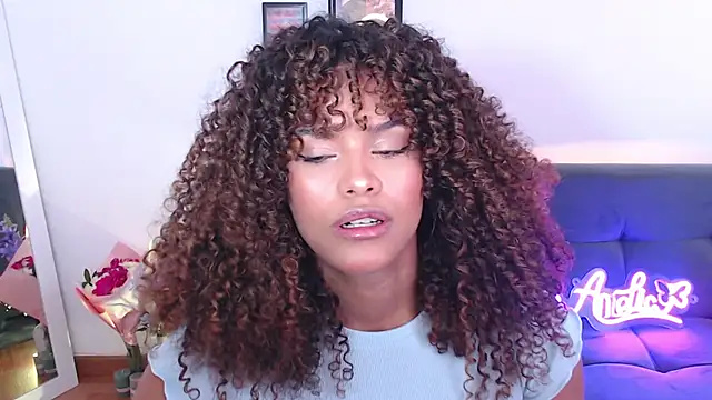 Amelia bss online show from 02/17/25, 01:53