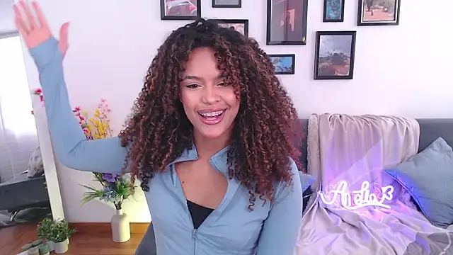 Amelia bss online show from 03/18/25, 01:42