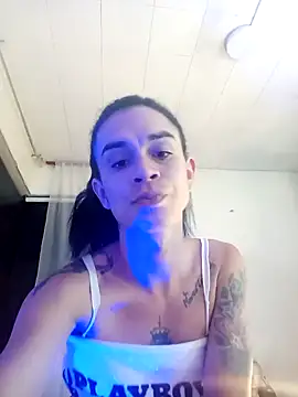 lesly xx online show from 01/21/25, 07:47