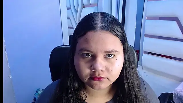 Snapshot of ValenTitis chatting on 12/03/25, 08:29 ValenTitis online show from 12/03/25, 08:29