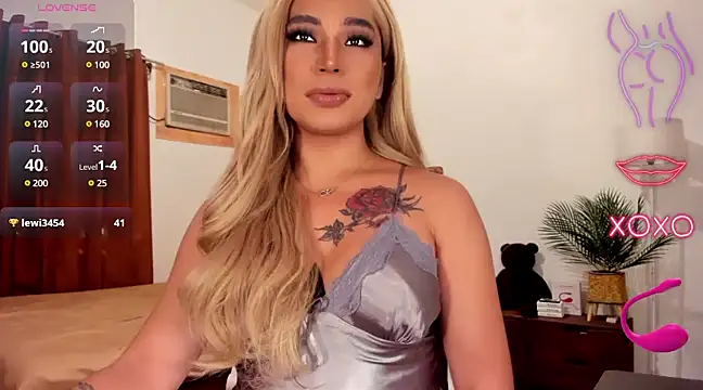 Lustrous Nathalie online show from 12/20/24, 04:20