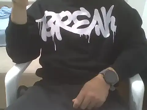 Hotboyo01 online show from 03/17/25, 08:51