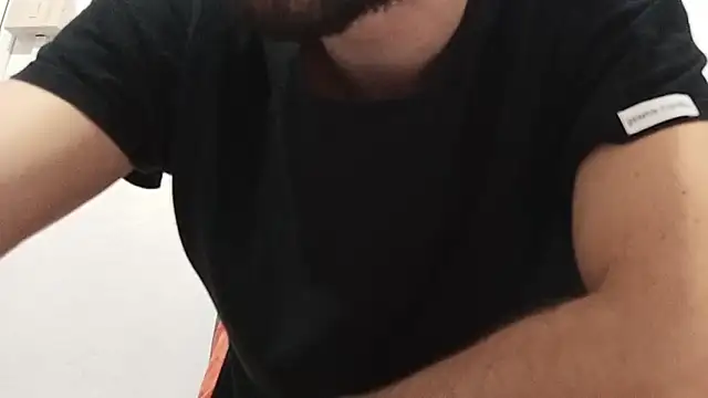 Hotboyo01 online show from 02/26/26, 05:34