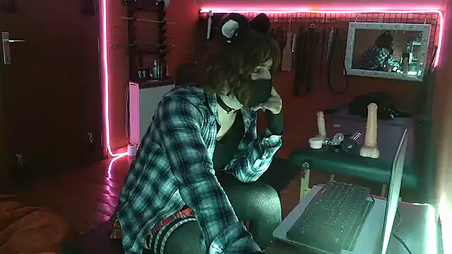 Ginny-the-bdsm-nympho online show from 03/13/25, 06:01