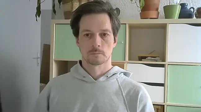 Snapshot of snowypaul11 chatting on 03/10/25, 09:10 snowypaul11 online show from 03/10/25, 09:10