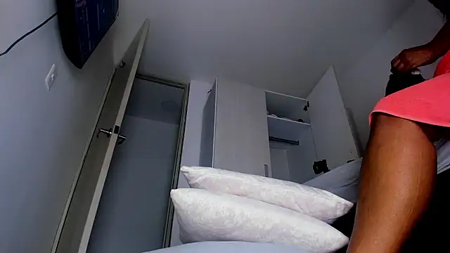 Skarleth69 online show from 03/11/26, 11:16