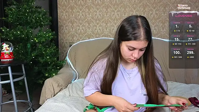 Snapshot of twobabesweet chatting on 12/14/24, 11:18 twobabesweet online show from 12/14/24, 11:18