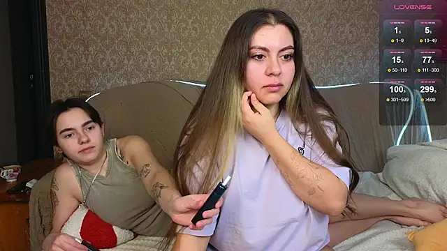 Snapshot of twobabesweet chatting on 01/29/25, 07:36 twobabesweet online show from 01/29/25, 07:36