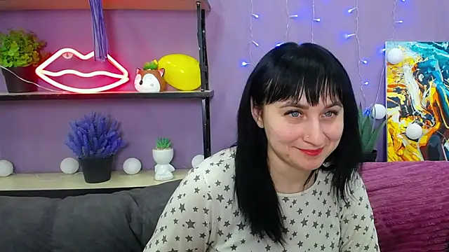 NinaFlawlees online show from 01/31/25, 02:04