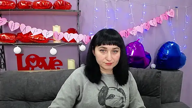 NinaFlawlees online show from 02/11/25, 06:33