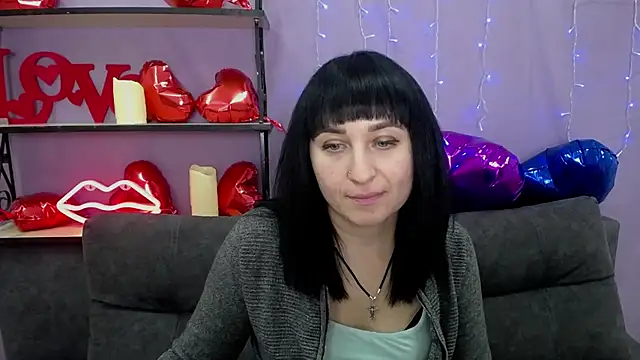 NinaFlawlees online show from 02/28/25, 10:06