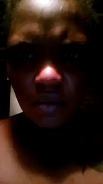 Snapshot of thickBBwXX chatting on 02/14/26, 03:25 thickBBwXX online show from 02/14/26, 03:25