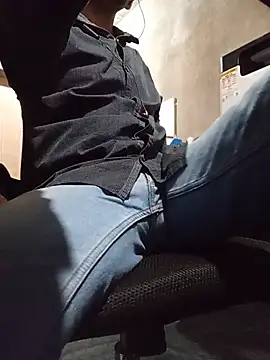 robinsan1010 online show from 06/26/26, 04:33