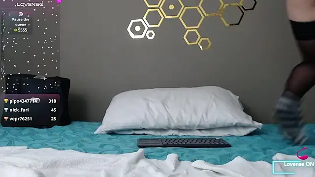 Snapshot of adriscute chatting on 01/22/25, 06:42 adriscute online show from 01/22/25, 06:42