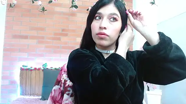 adriscute online show from 06/19/26, 02:49