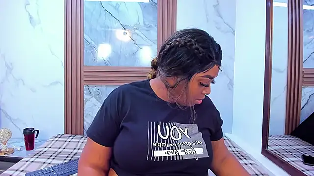 Snapshot of HannyMansonh chatting on 01/24/25, 03:11 HannyMansonh online show from 01/24/25, 03:11