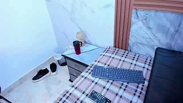 Snapshot of HannyMansonh chatting on 02/01/25, 03:30 HannyMansonh online show from 02/01/25, 03:30