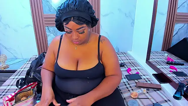 Snapshot of HannyMansonh chatting on 02/08/25, 03:19 HannyMansonh online show from 02/08/25, 03:19