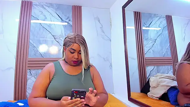 Snapshot of HannyMansonh chatting on 02/23/25, 09:22 HannyMansonh online show from 02/23/25, 09:22