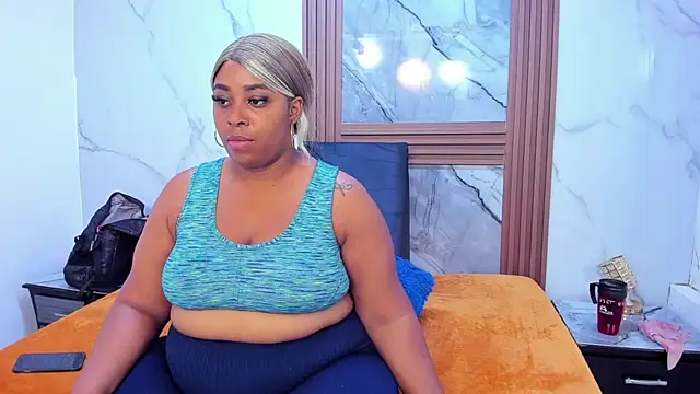 Snapshot of HannyMansonh chatting on 03/08/25, 03:28 HannyMansonh online show from 03/08/25, 03:28